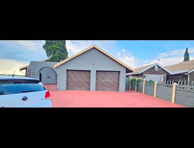 3 BEDROOM HOUSE FOR SALE IN SONLAND PARK